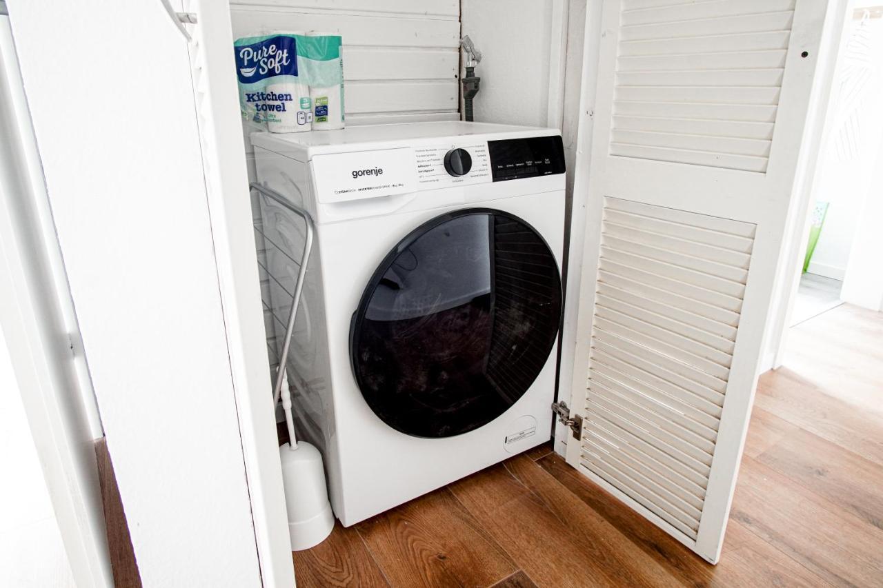 Homefy Bright And Cozy Holiday Apartment - Washer & Dryer - Free Parking Essen Kültér fotó